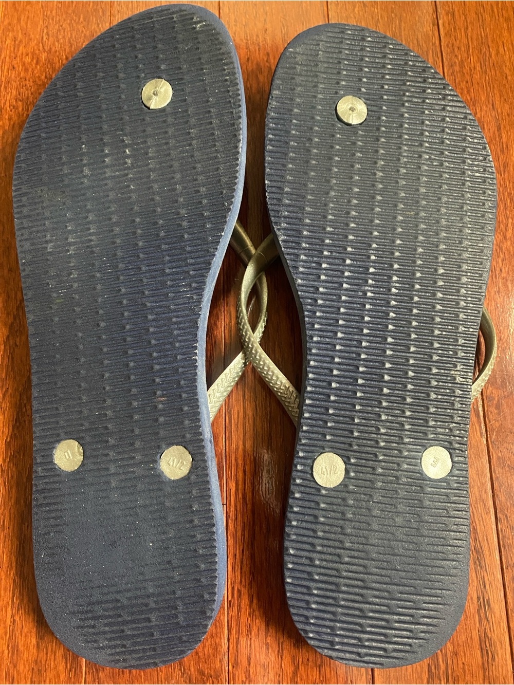 Havaianas Slim Flip Flops in Navy with Teal Paisley Design - Picture 4 of 8